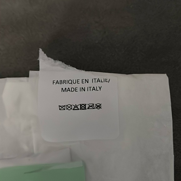 CHANEL Logo Hairbow - Picture 5 of 6